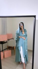 ⁦عبايا ١٣⁩ - الصورة ⁦2⁩