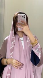 ⁦عبايا ١٨⁩ - الصورة ⁦2⁩