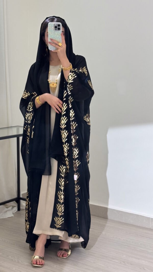 ⁦عبايا ٣٠⁩ - الصورة ⁦2⁩