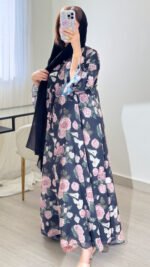 ⁦Elissa 🌸🖤⁩ - الصورة ⁦2⁩