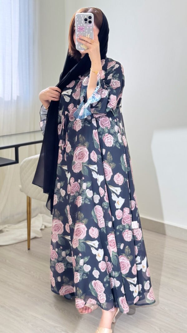 ⁦Elissa 🌸🖤⁩ - الصورة ⁦2⁩
