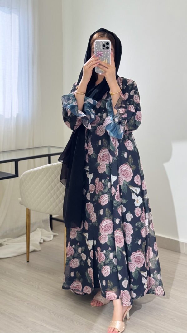 ⁦Elissa 🌸🖤⁩ - الصورة ⁦3⁩