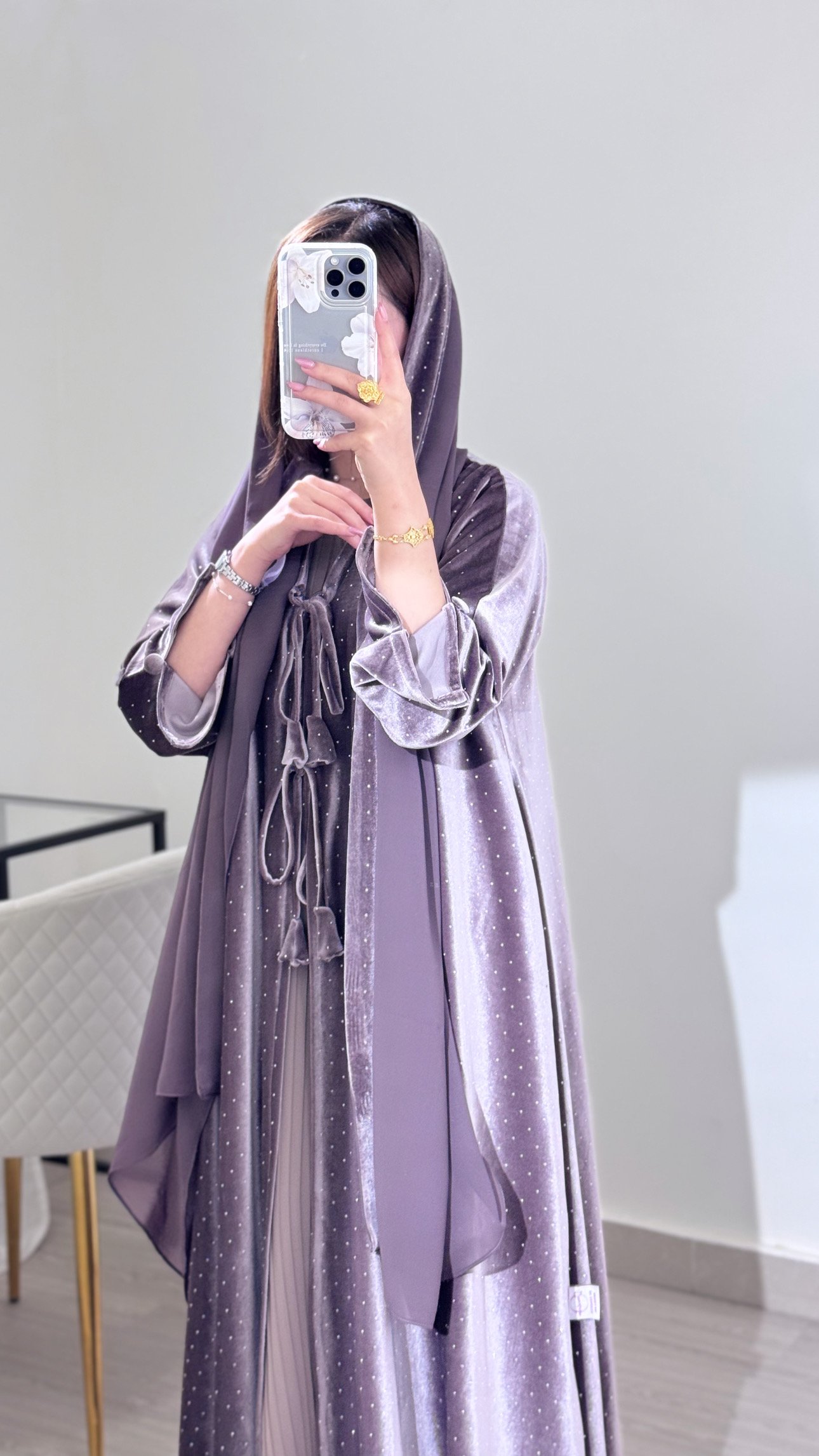 6924A77E-2414-4761-AF53-DE60E38E88AD Aura - الصورة 1